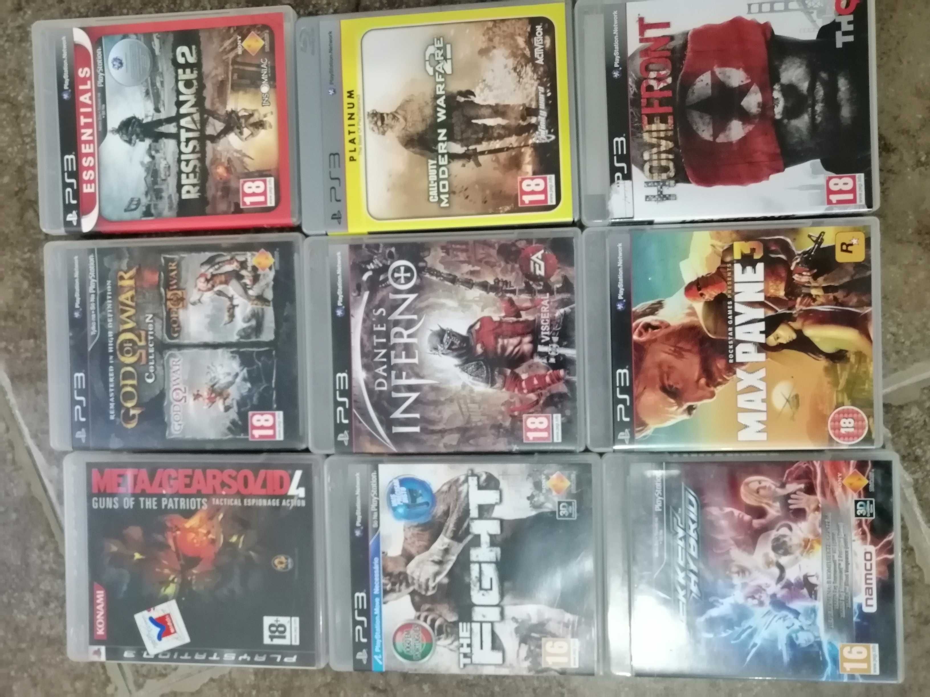 Playstation 3 com comandos e jogos