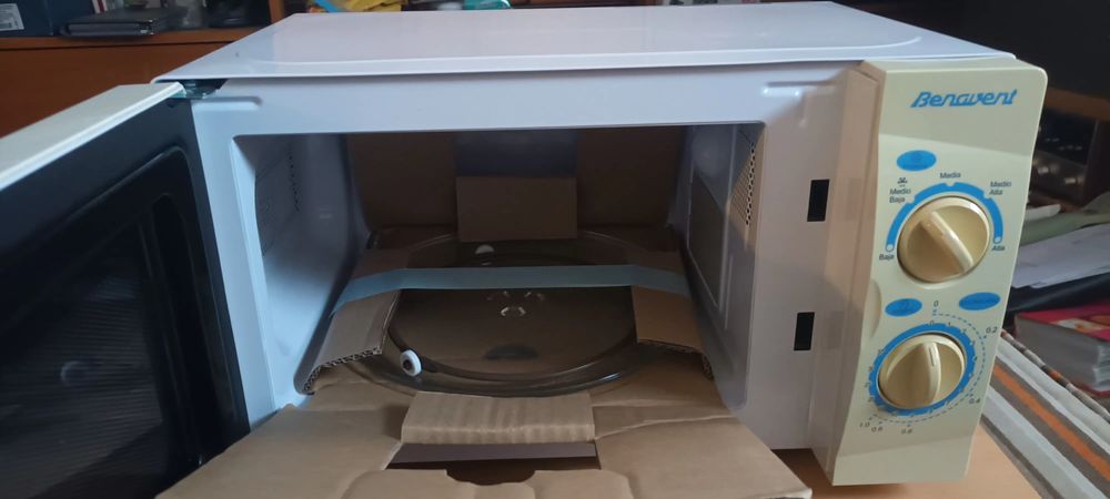 Micro ondas+jarro elect.+aquecedor