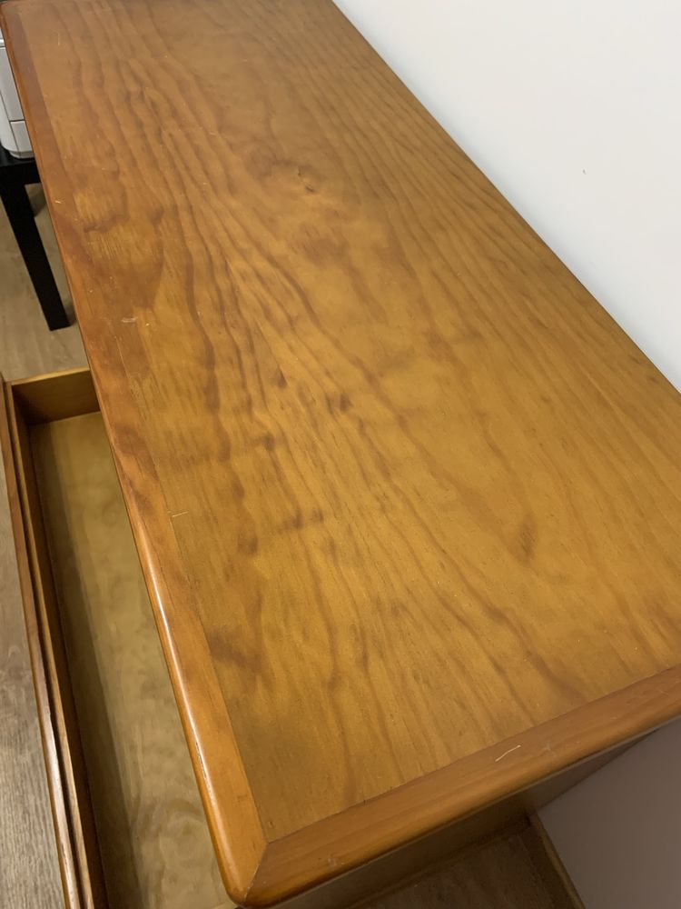 Cômoda 4 gavetas em pinho maciço