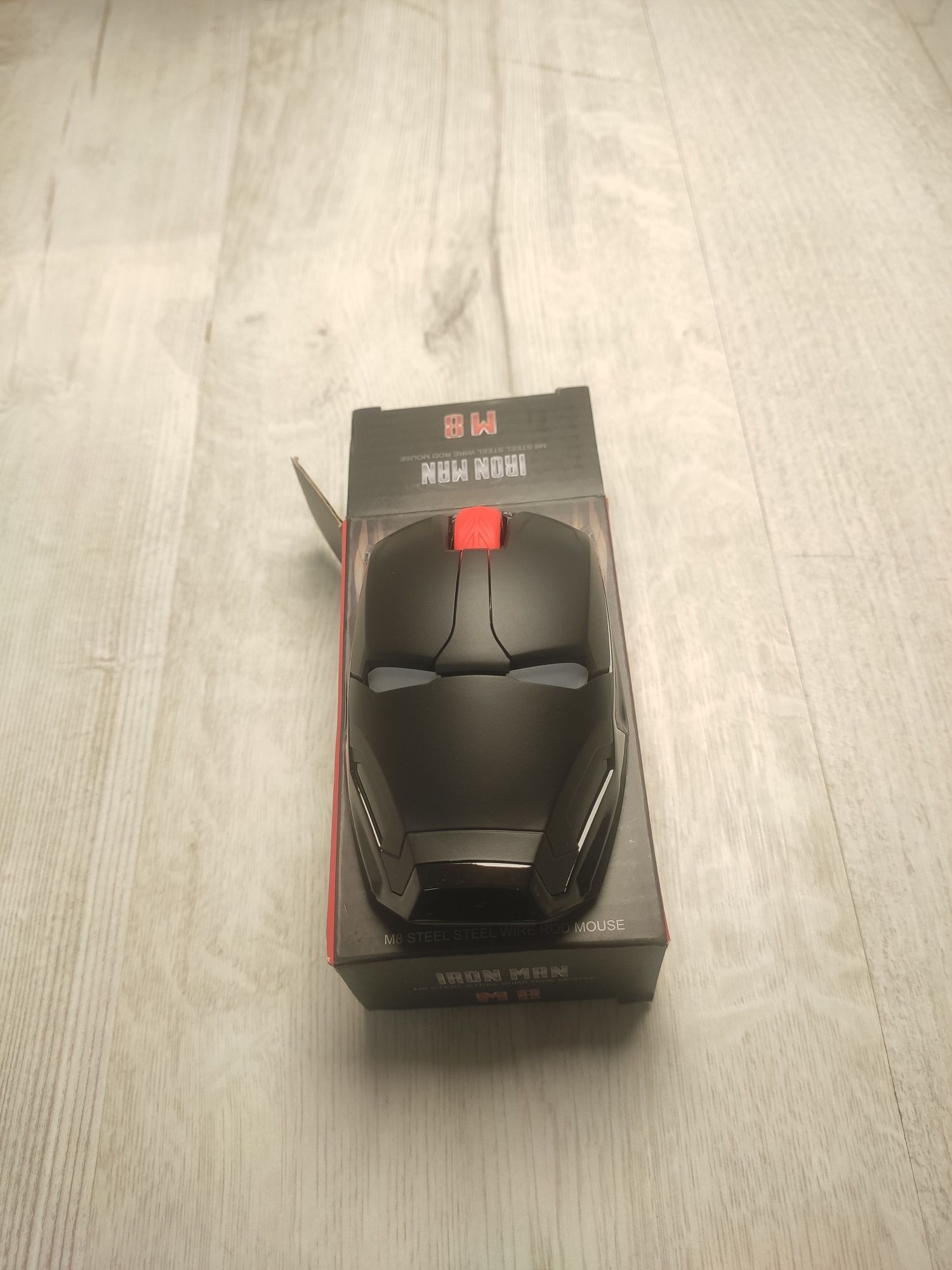 Myszka gamingowa M8 bezprzewodowa Iron Man