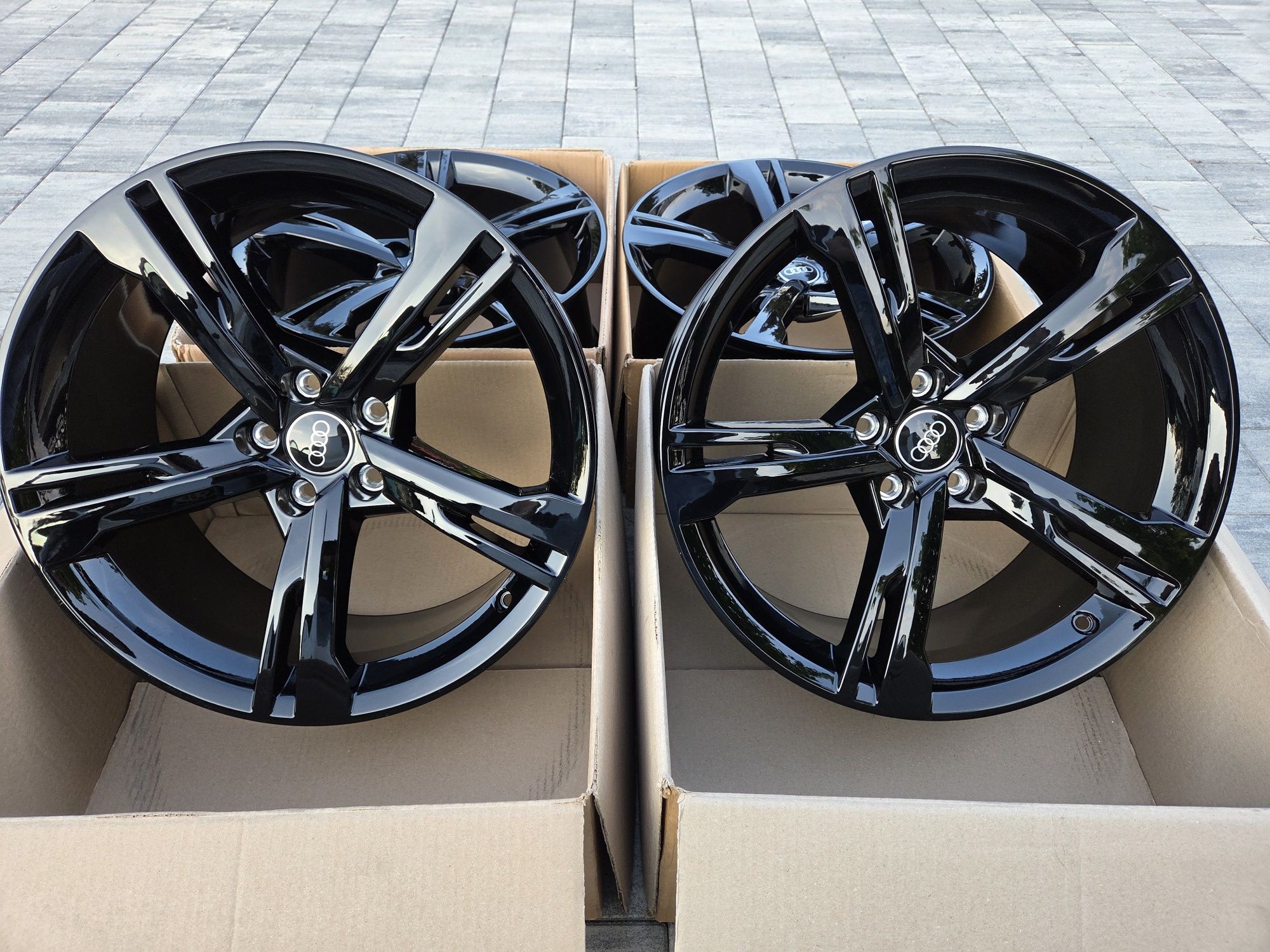 Nowe oryginalne felgi Audi 19 A5 A6 A4 Black