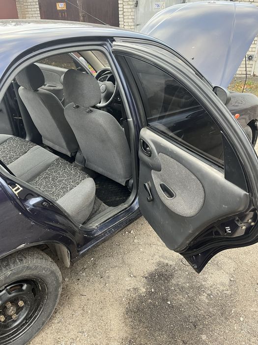 Daewoo Lanos 2006 року