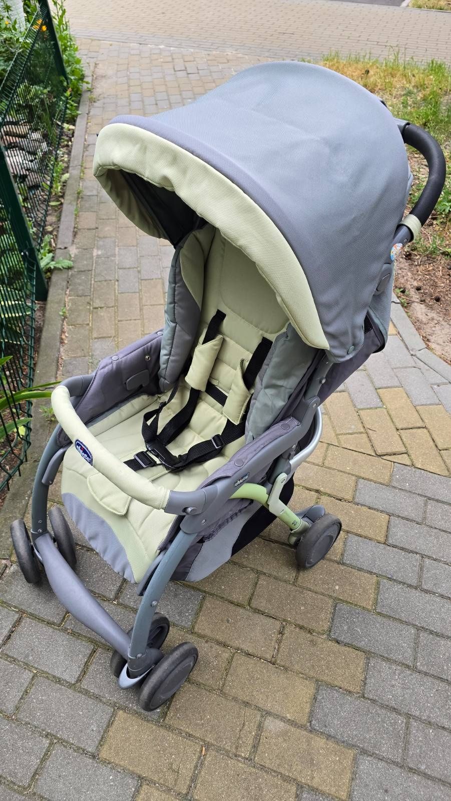 Wózek spacerowy zielony