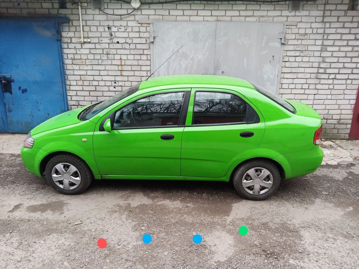 Авео т-200  седан 2005 .ГБО.