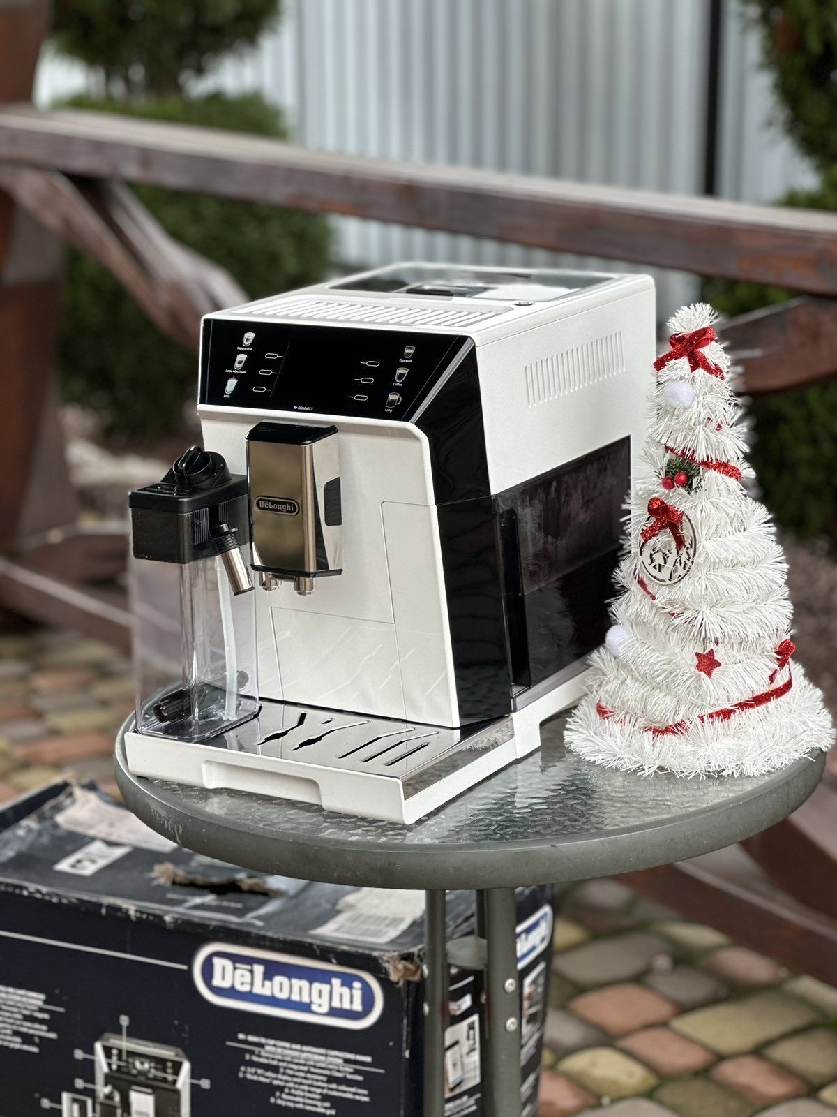 Кавомашина DeLonghi  PrimaDonna Class ECAM 550.65W