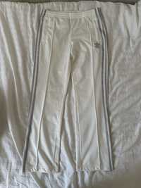 Спортивные штаны adidas белые размер 38