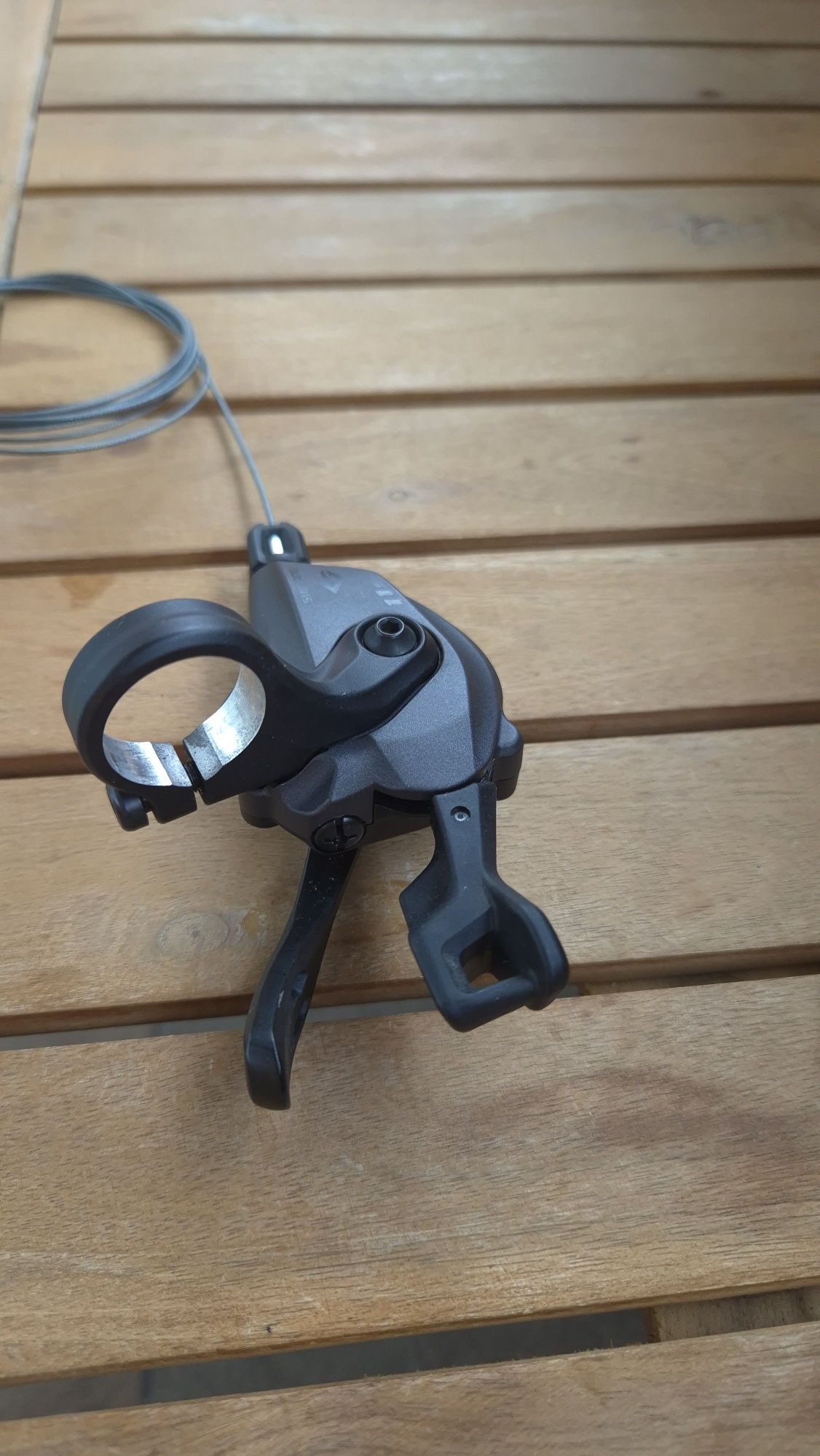 Manetka prawa tylna Shimano XT 11 rz SL-M8130 LINK GLIDE