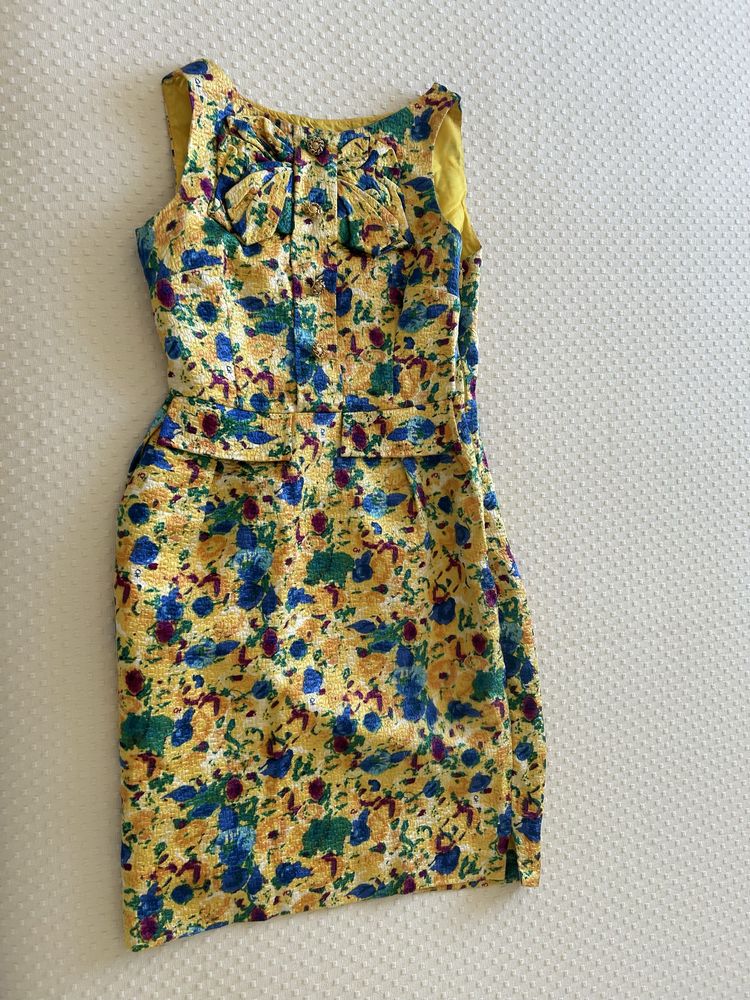 Vestido colorido CH