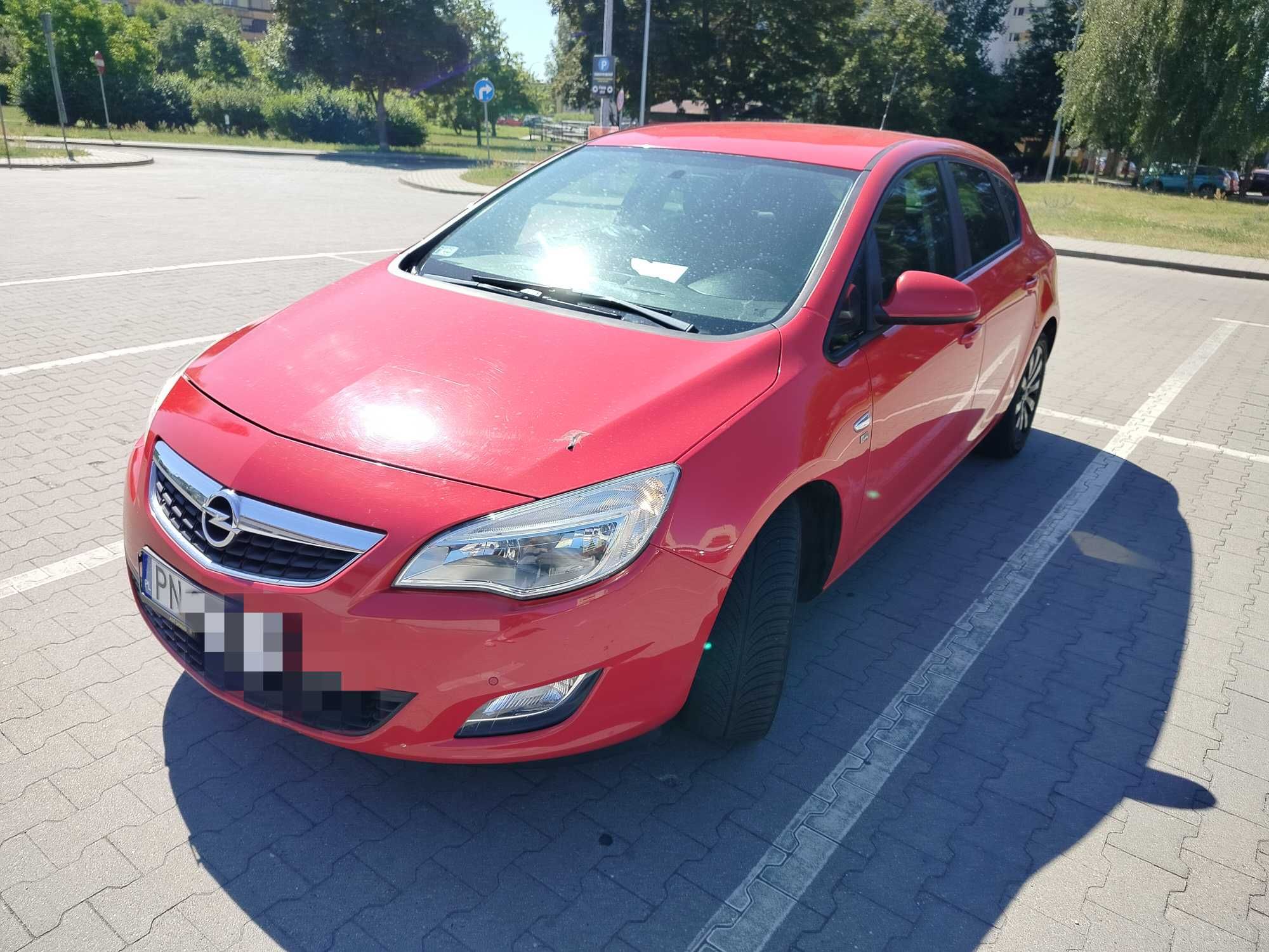 Opel Astra J 1.4 turbo 140KM