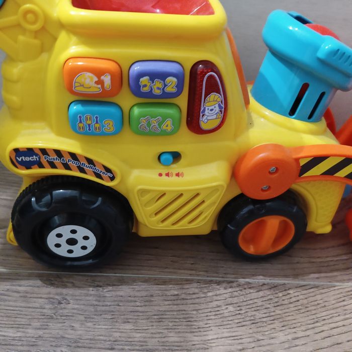 Каталка v-tech ,бульдозер