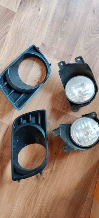 Противотуманки Toyota Sequoia