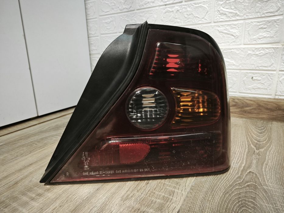 Задній ліхтар Evanda