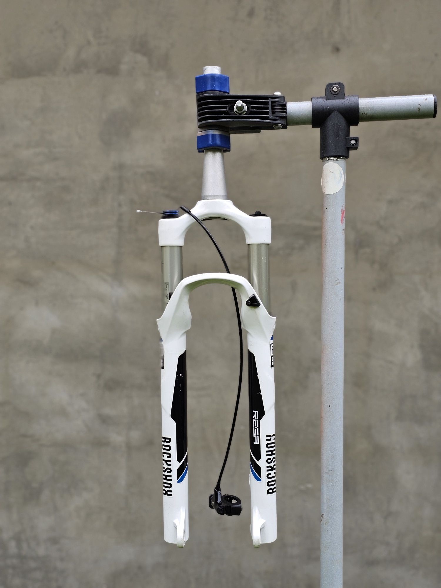 Вилка Rock Shox Reba 27.5