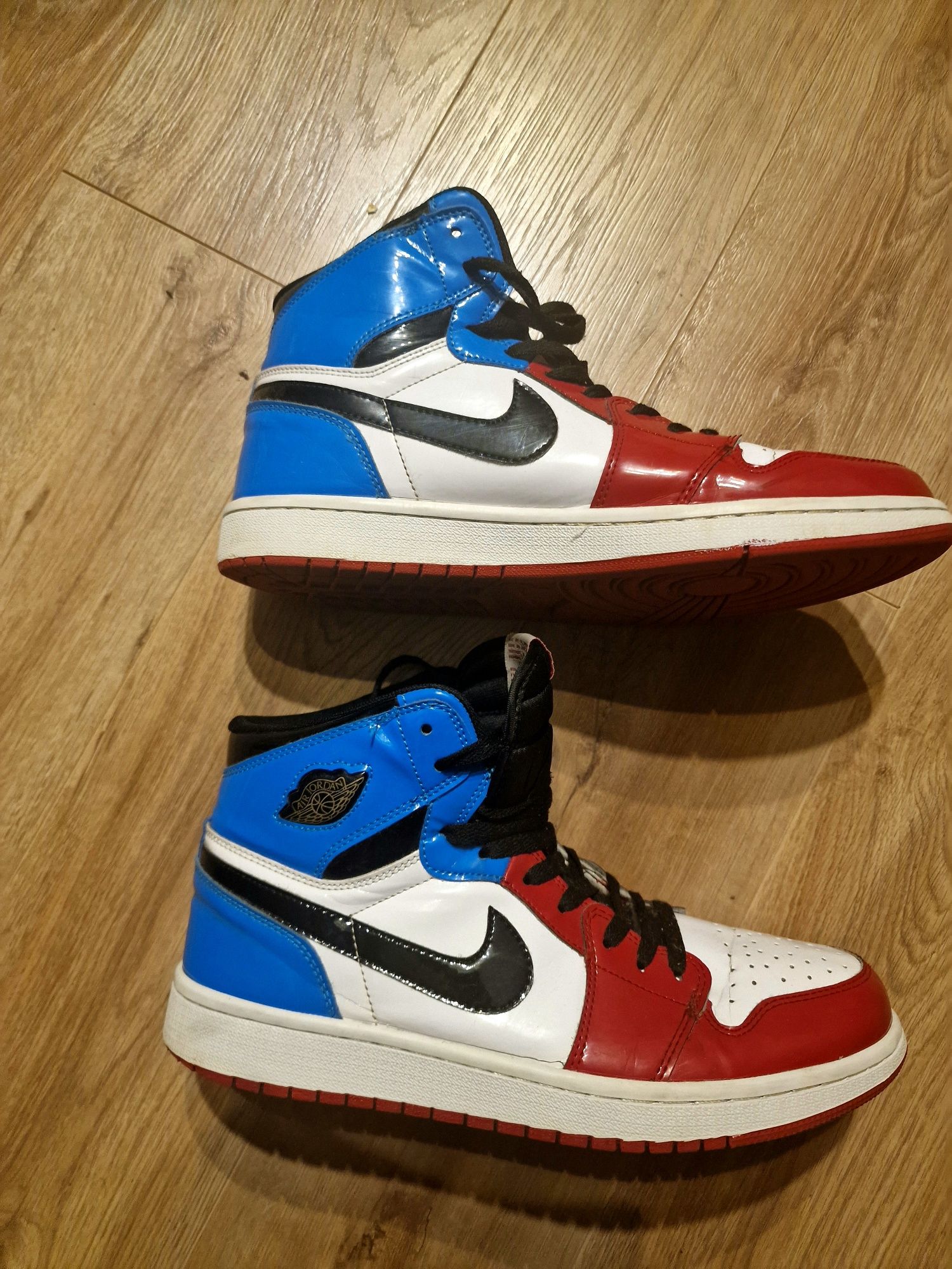 Air Jordan Retro 1 High OG “Fearless” Blue Red - używane