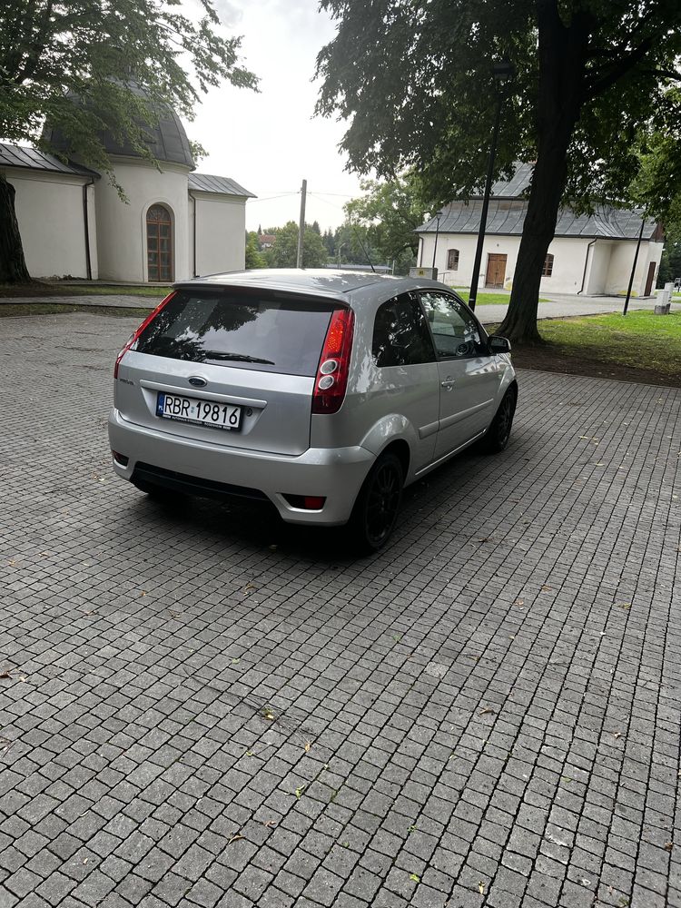 Ford  Fiesta mk6