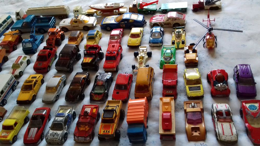 Carrinhos miniatura Majorette, Matchbox,Tomica,Corgi , outros
