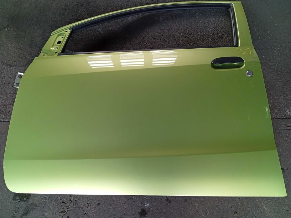 Drzwi przednie lewe Daihatsu Cuore Nr.29