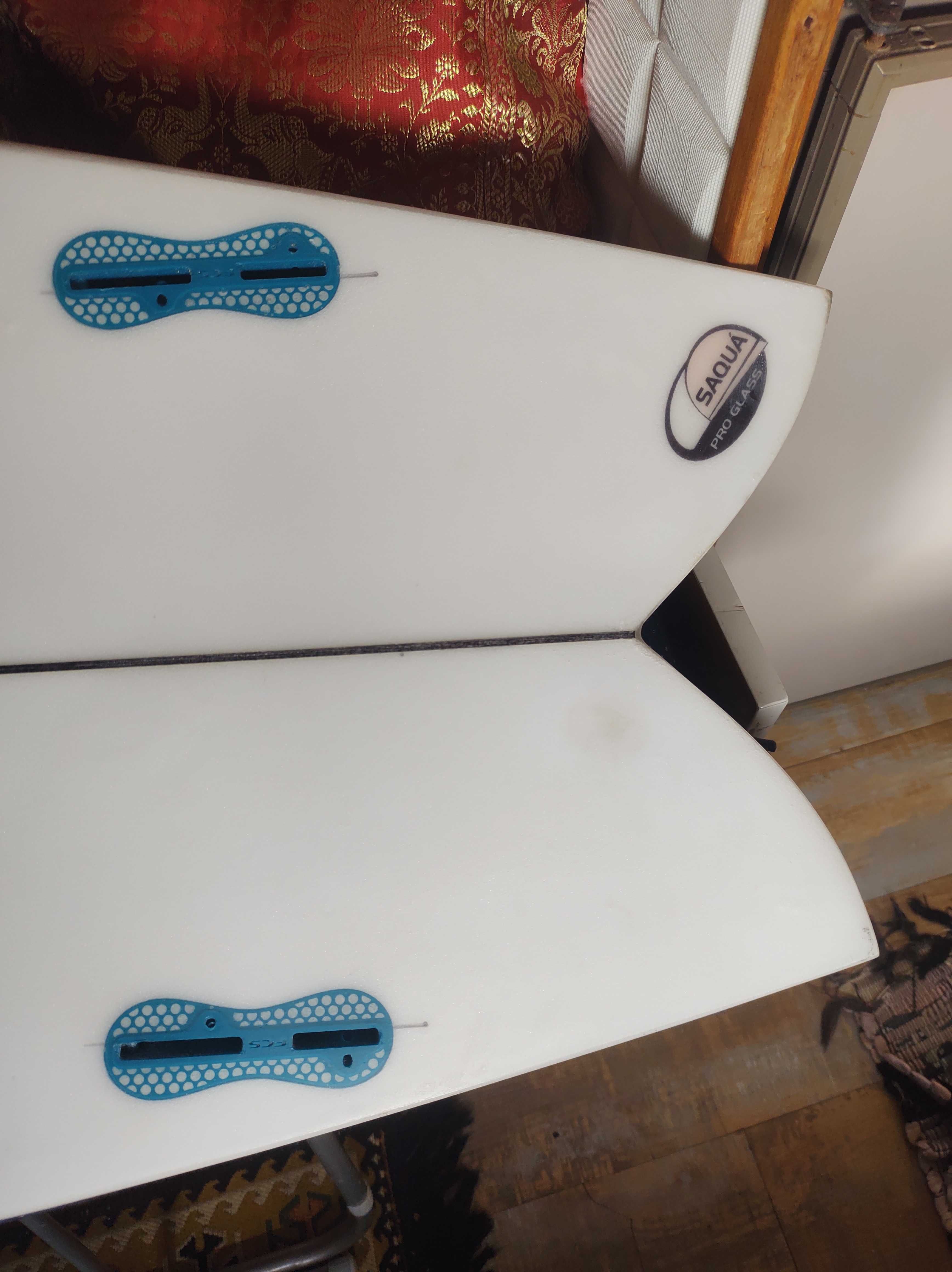 Twin fin 5'11" semi nova