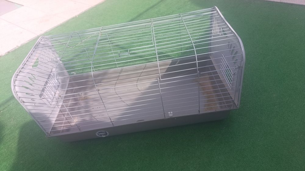 Vendo Gaiola com 1 Metro urgente!