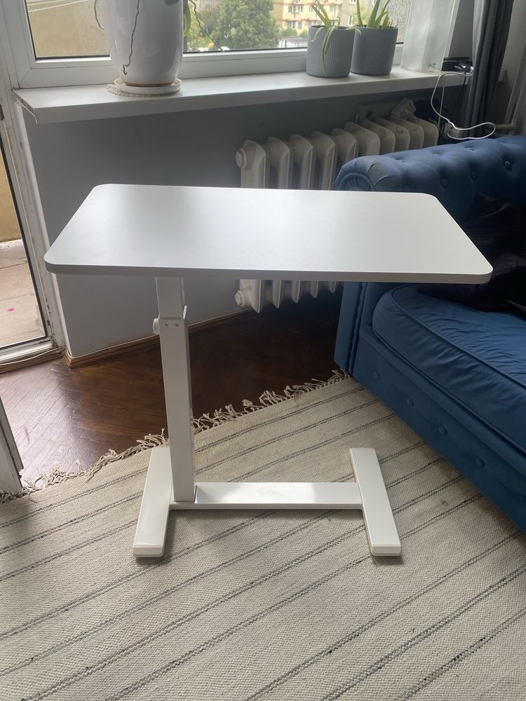 Stolik/ biurko pod laptopa IKEA BOLLSIDAN – biały, jak nowy!