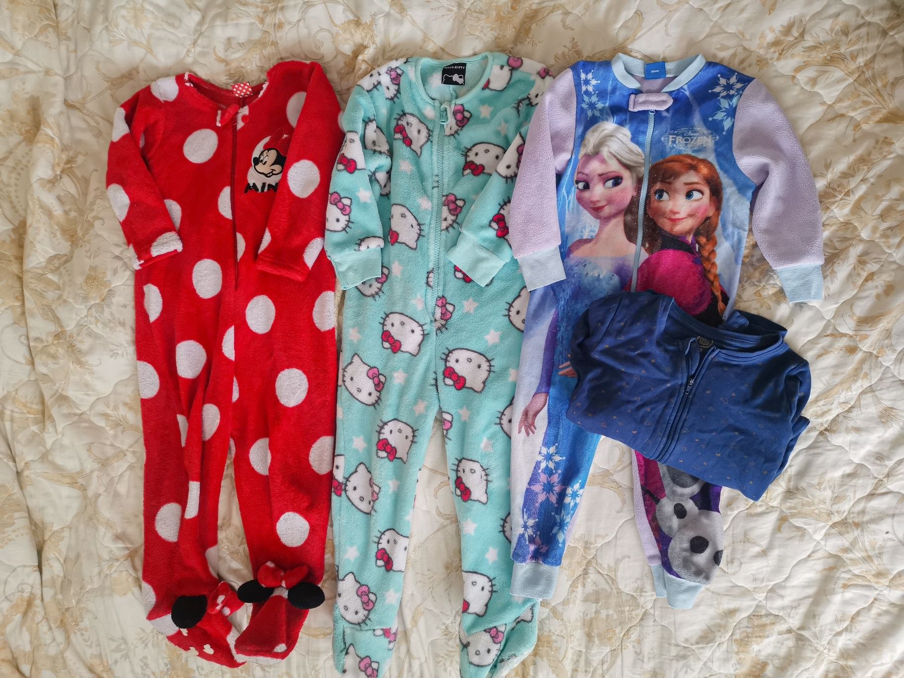 Zestaw dla dziewczynki, ciepłe piżamy jednoczęściowe, onesie, pajac po