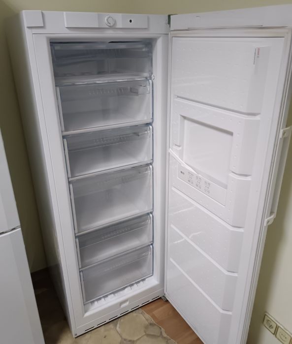 Холодильник Б/В двокамерний