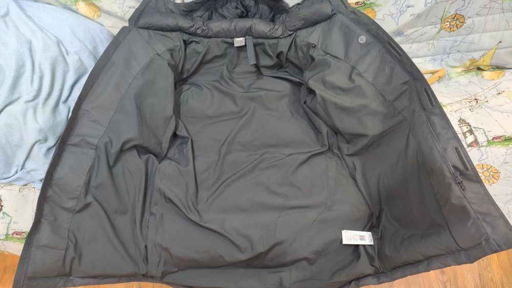 Пуховик Puma  р. М