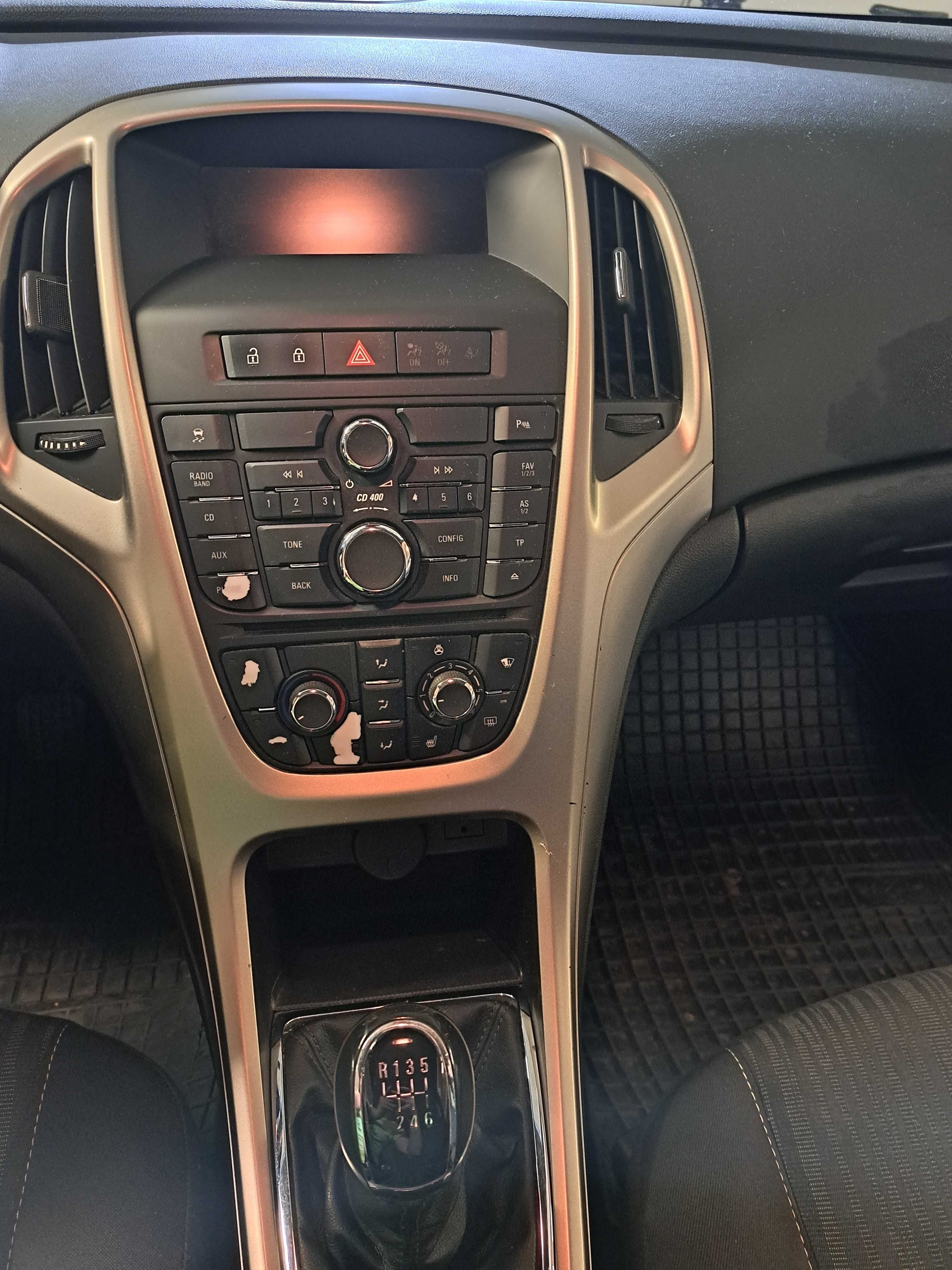Opel Astra IV J 1.4 Turbo Benzyna