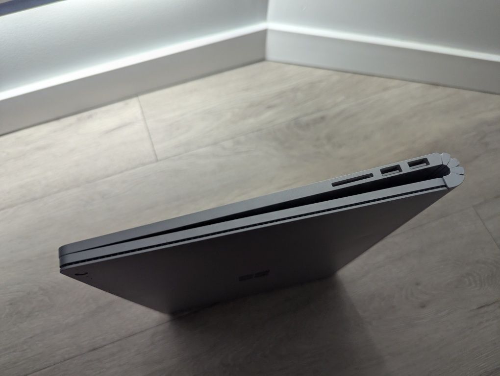 Трансформер Microsoft Surface Book 2 i5-8350u 8/256gb 3k ips