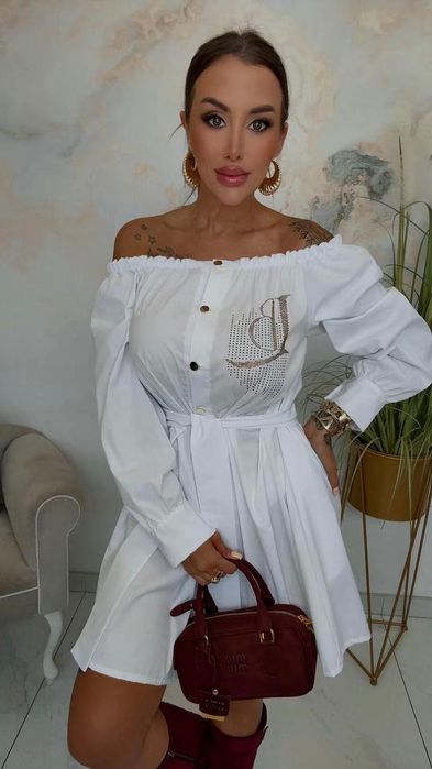 Elegancka sukienka koszula z paskiem cyrkonie kolory Lola bianka