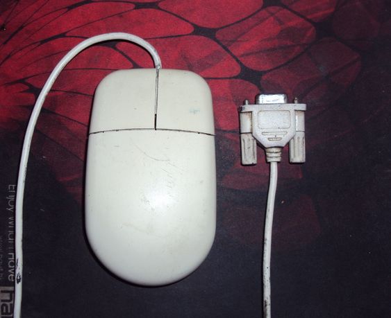 Винтажная компьютерная мышь Mitsumi