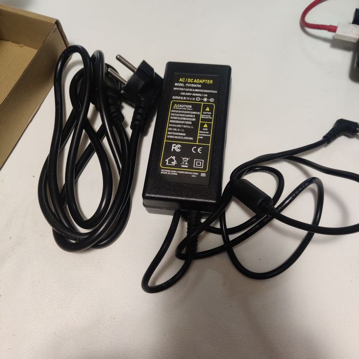 AC/DC ADAPTER для пристроїв