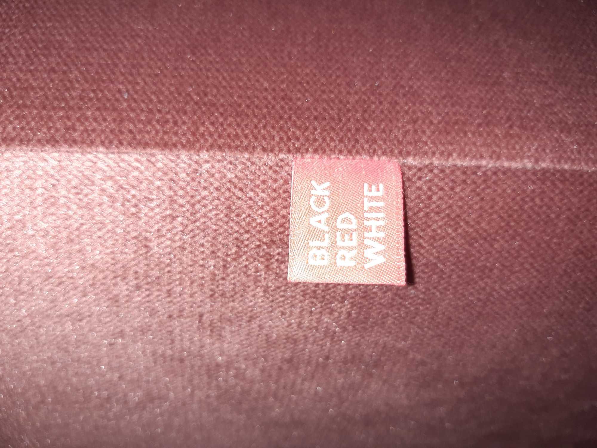 Sofa dwuosobowa z funkcją spania