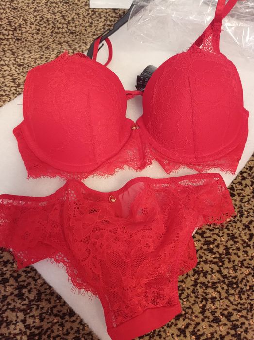 Білизна жіноча кружевна