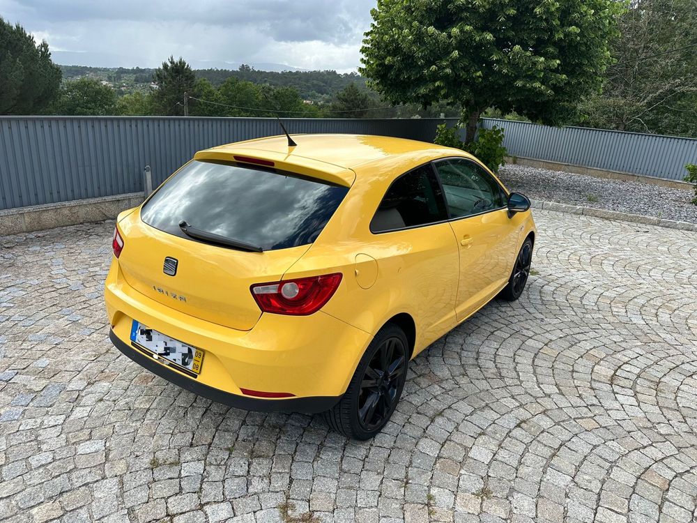 Seat Ibiza 1.4 Sport  Amarelo Usado Coupe