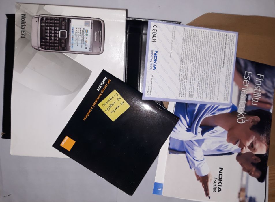 Telefon Nokia E71