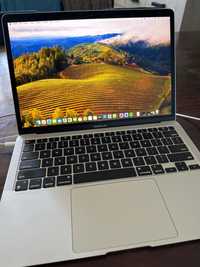 MacBook Air M1, 8 GB, 256 GB SSD