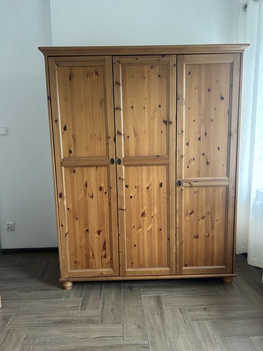 Szafa Ikea LEKSVIK drewniana trzydrzwiowa