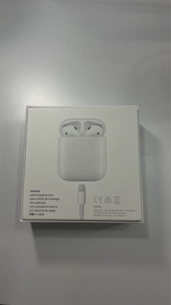 Навушники AirPods