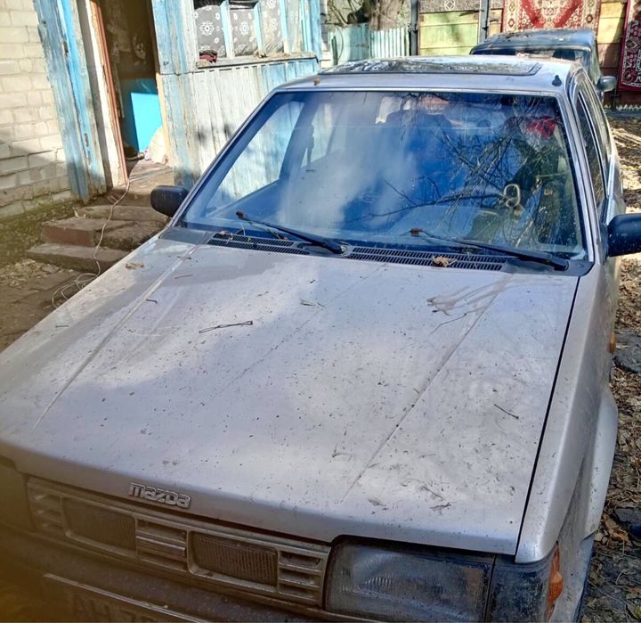 Продам мазда 323