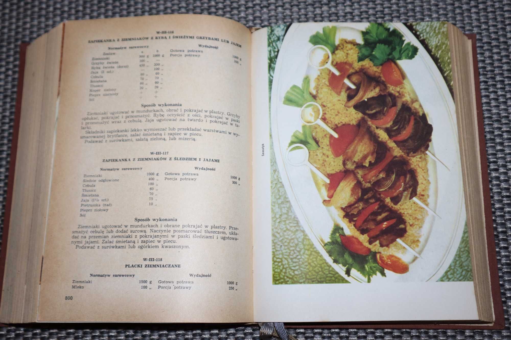 Książka kucharska Kucharz Gastronom  1968 R B082363