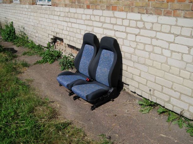 Продам  откидные сидения сузуки для автомобилей Заз.