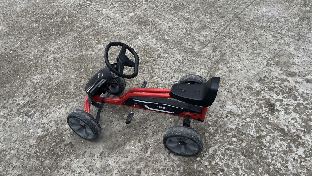 Дитячий педальний карт