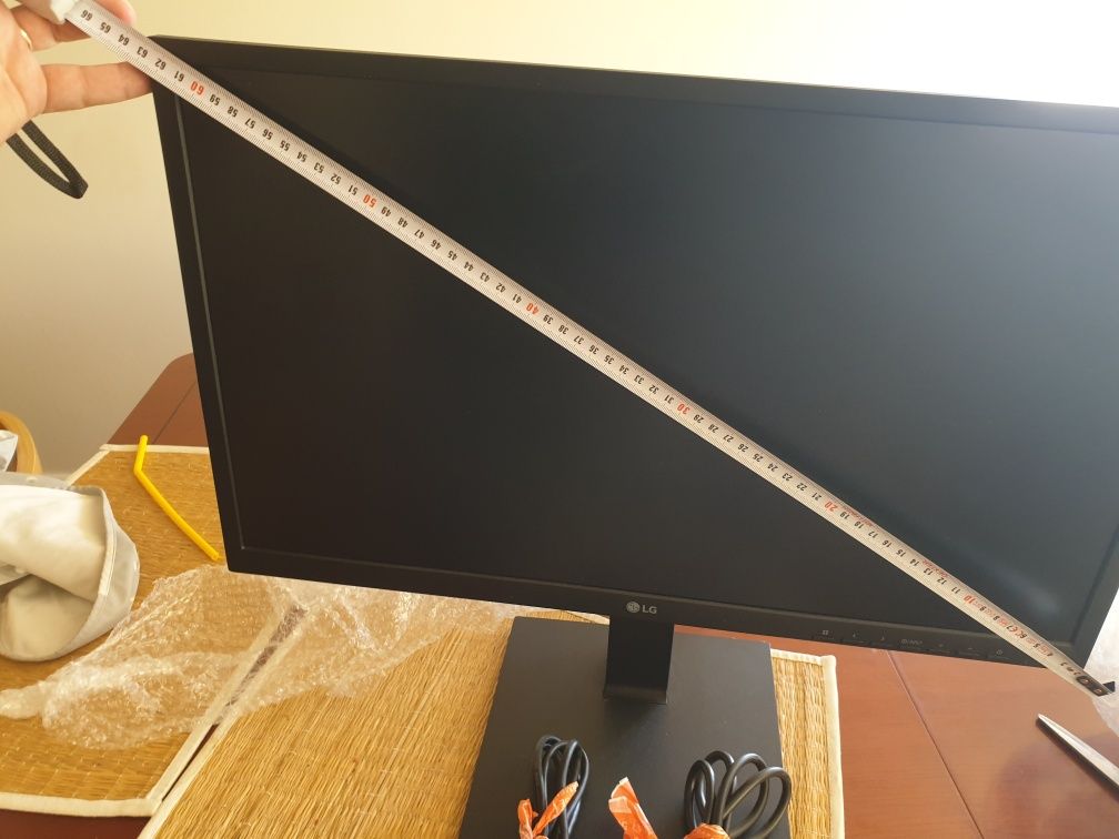Monitor LG muito 60polegadas
