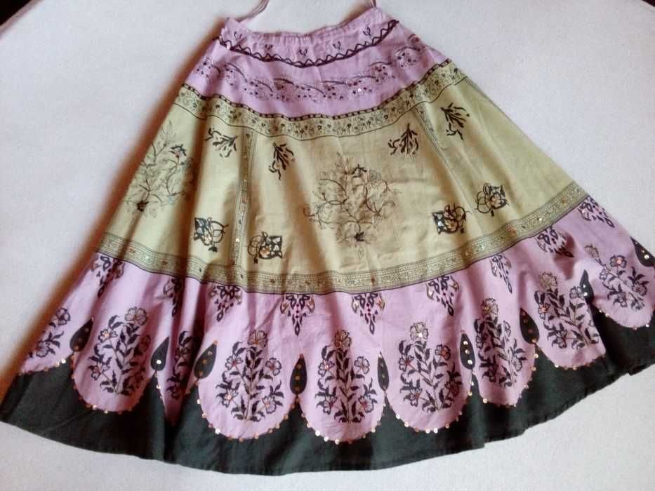 Letnia spódnica maxi z cekinami