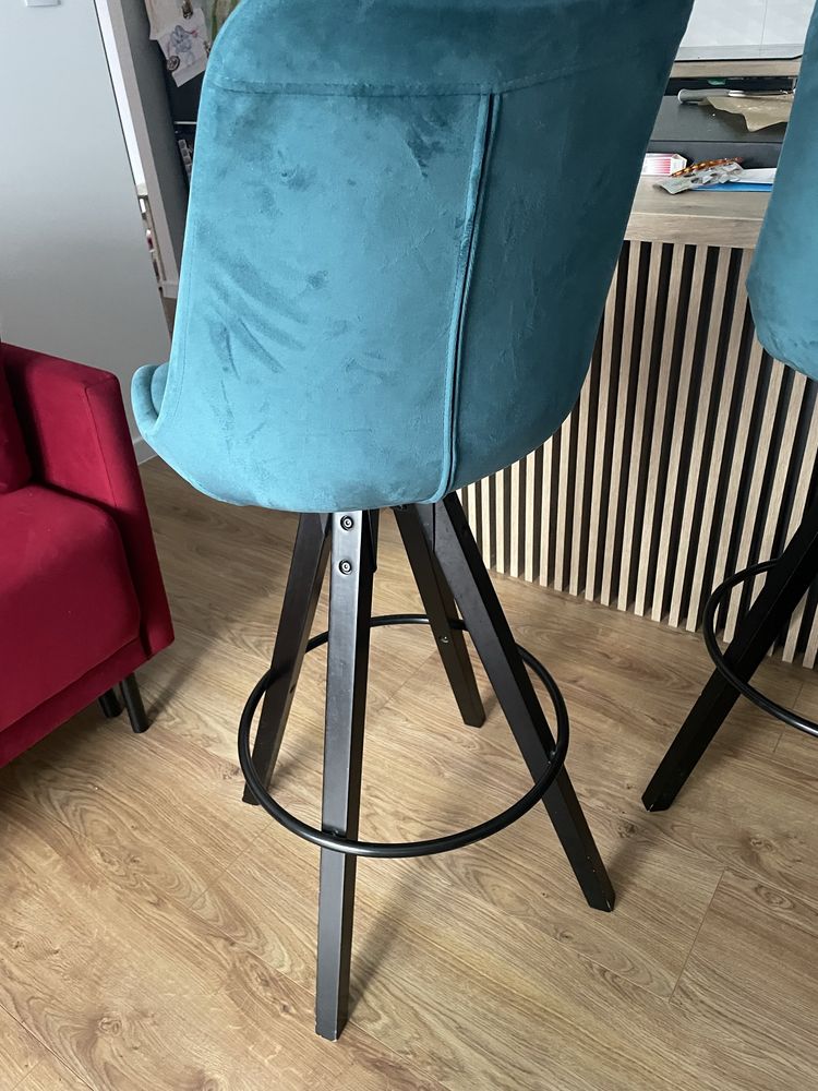 3 krzesła tapicerowane barowe