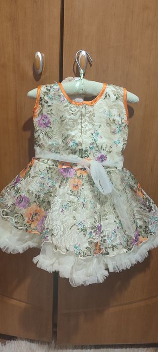 Детское платье! В отличном состоянии!