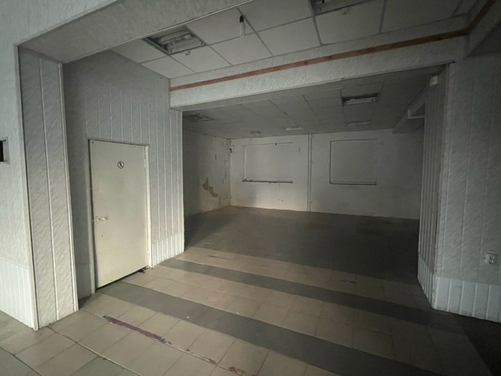 Фасадне приміщення в цетрі міста 250м2