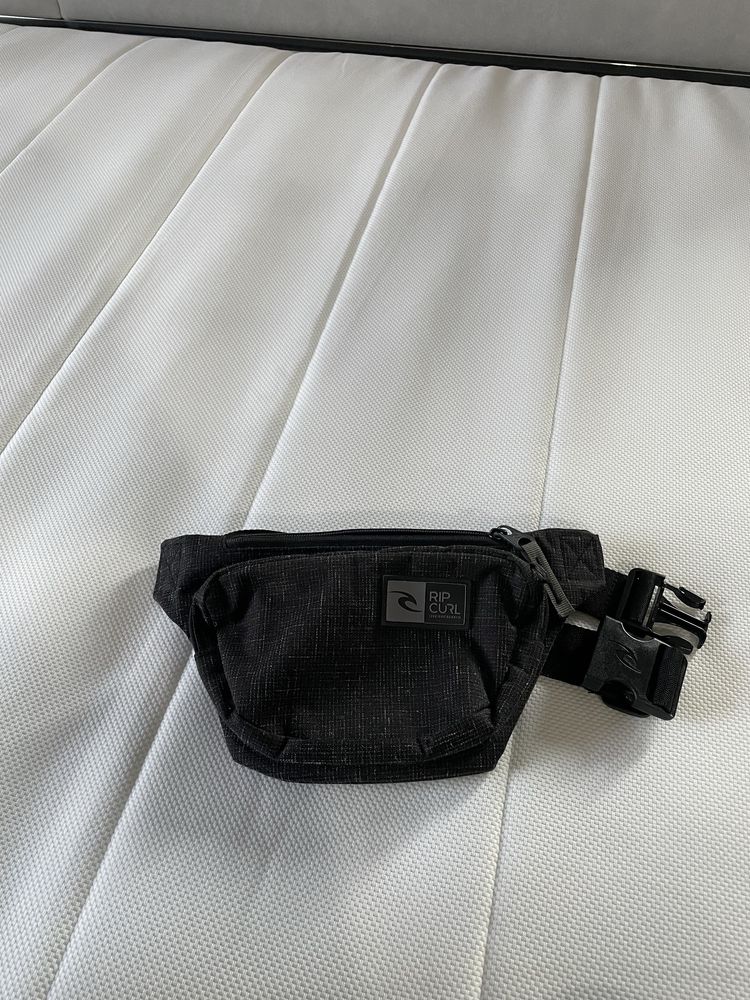 Bolsa de cintura Ripcurl nova