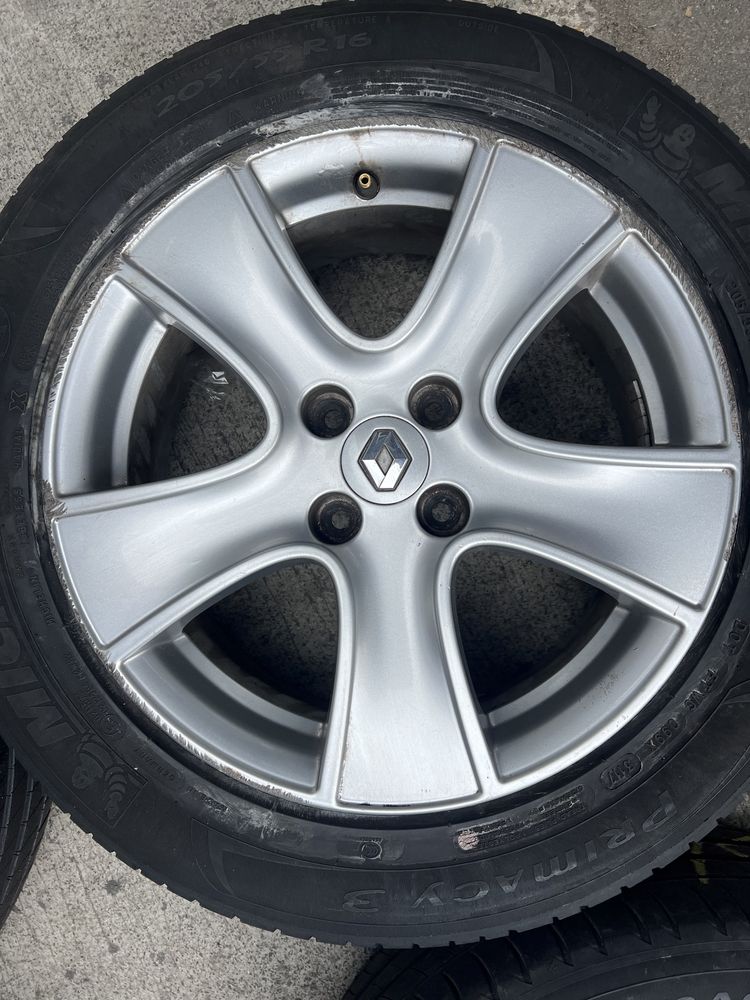 Диски Renault 4x100 R16 ET44 6,5JX